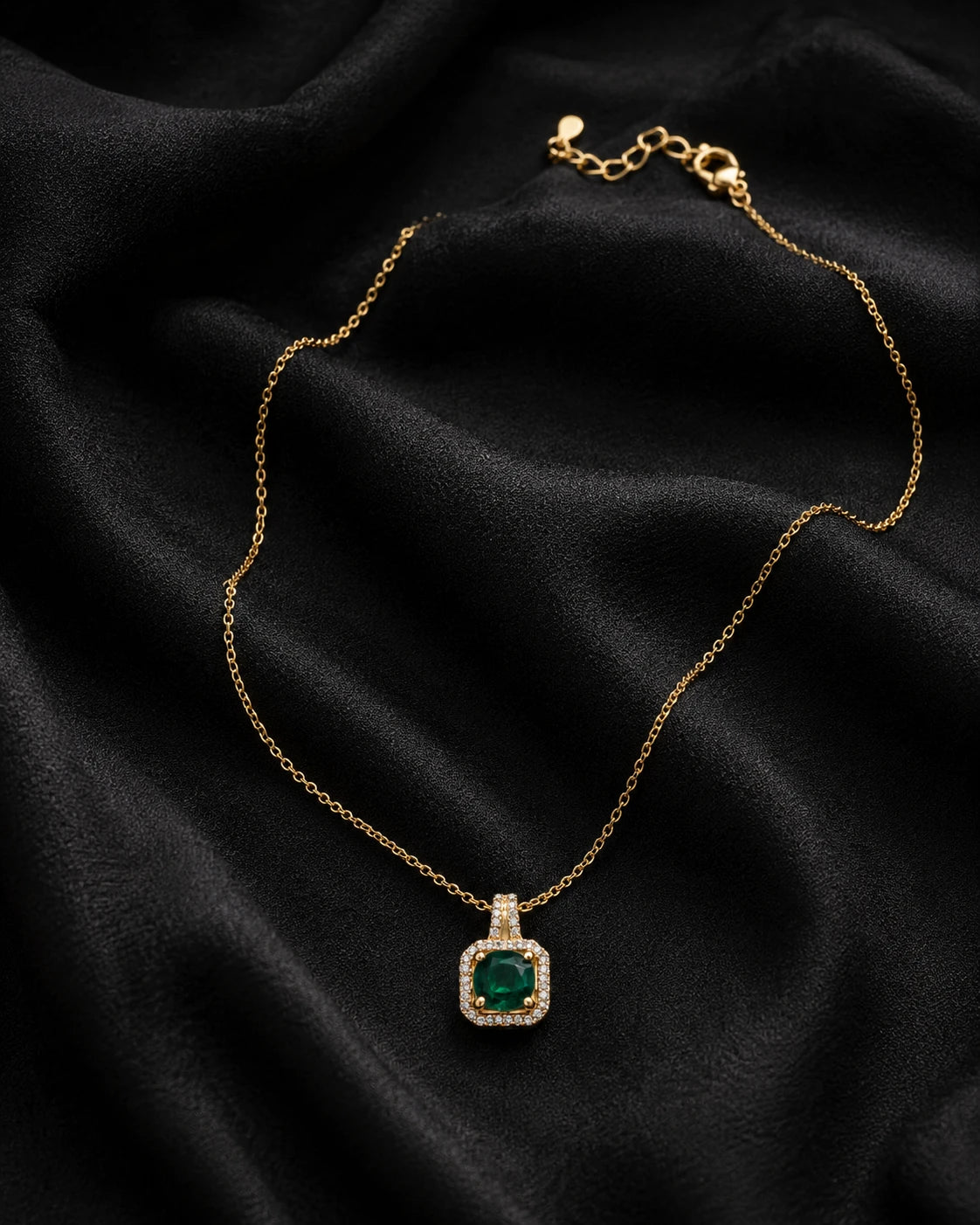 Swannah Emerald Radiance Necklace
