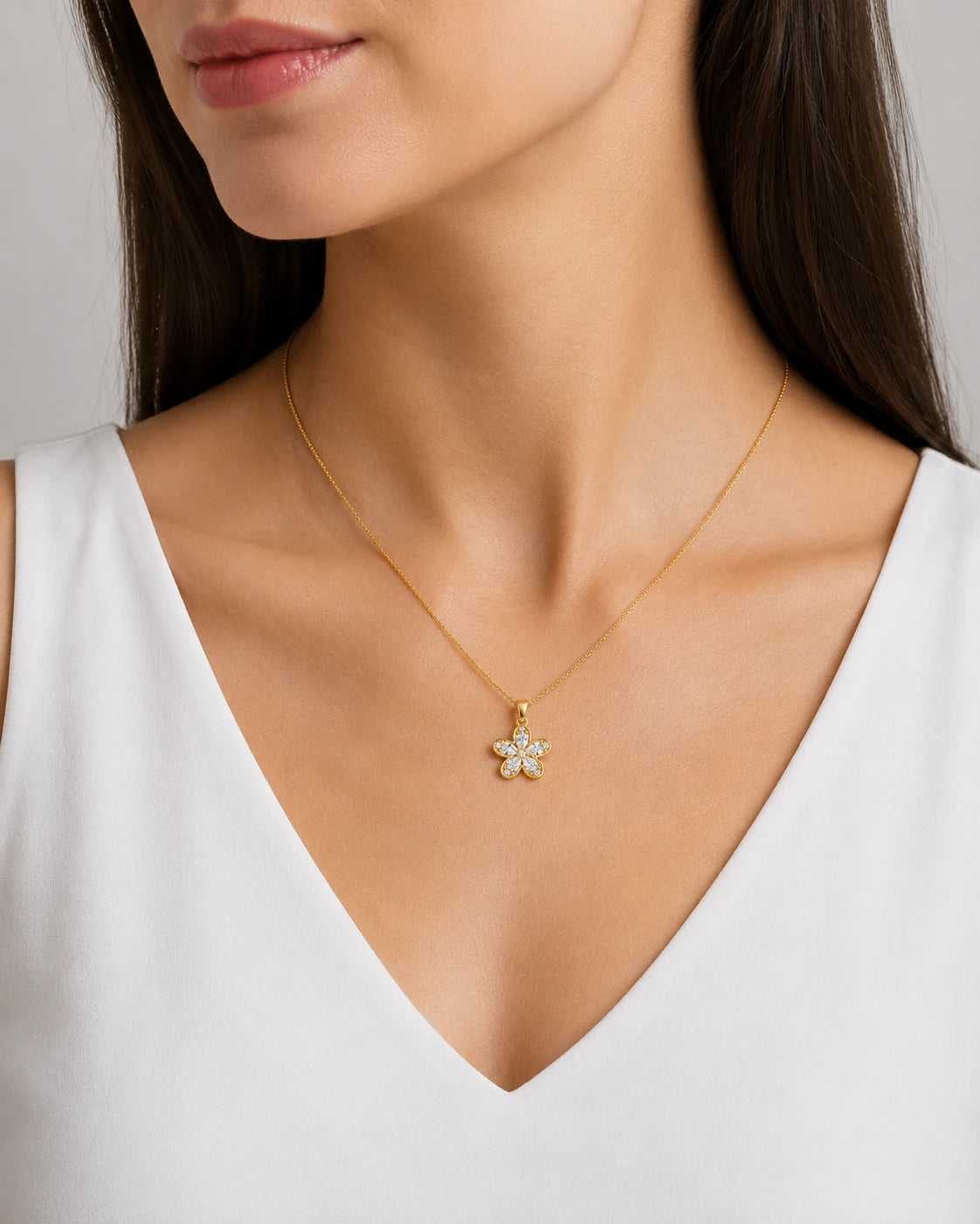 Swannah Crystal Daisy Necklace