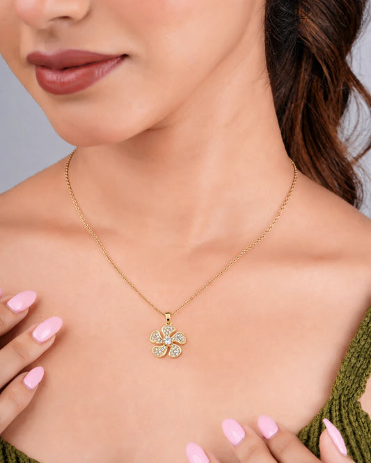 flower necklace swannah
